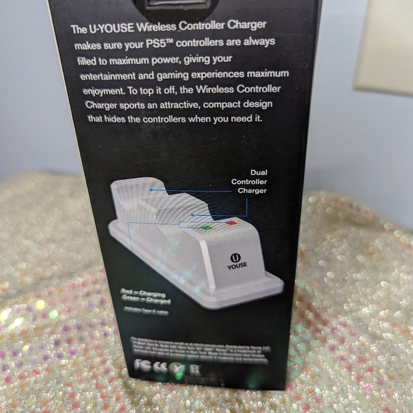Charger dock for ps 5 wireless controllers - Picture 7 of 7